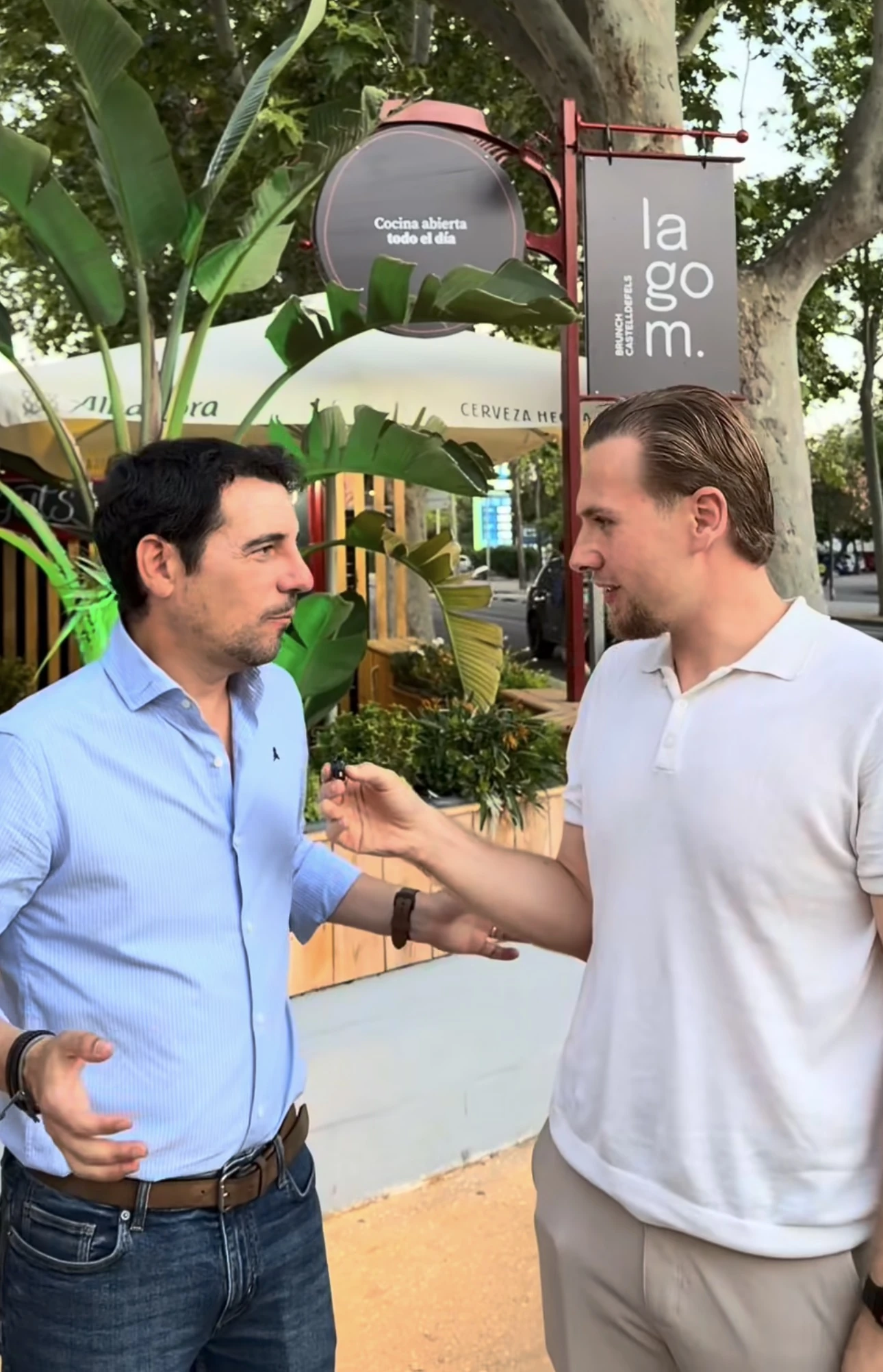Visita del alcalde de Castelldefels a Lagom